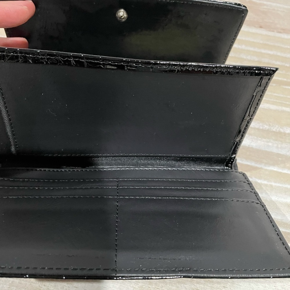 Wallet - Picture 2 of 7